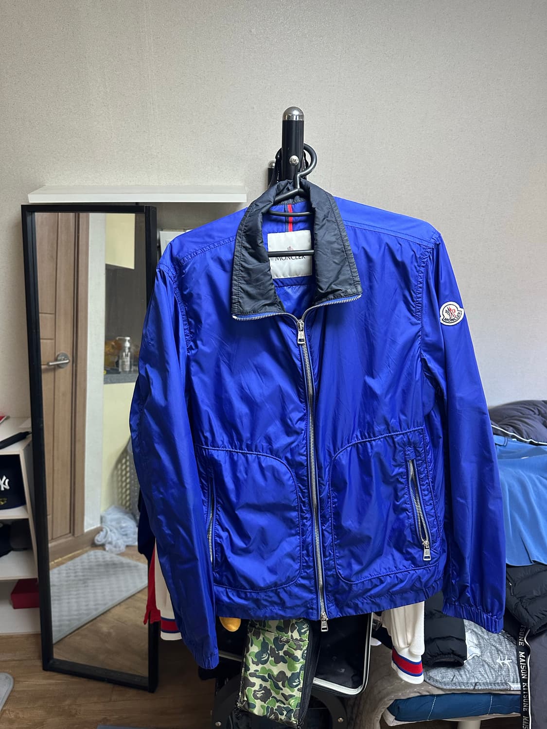 급처) 몽클레어 남성 블루 바람막이m 정품 상품이미지1