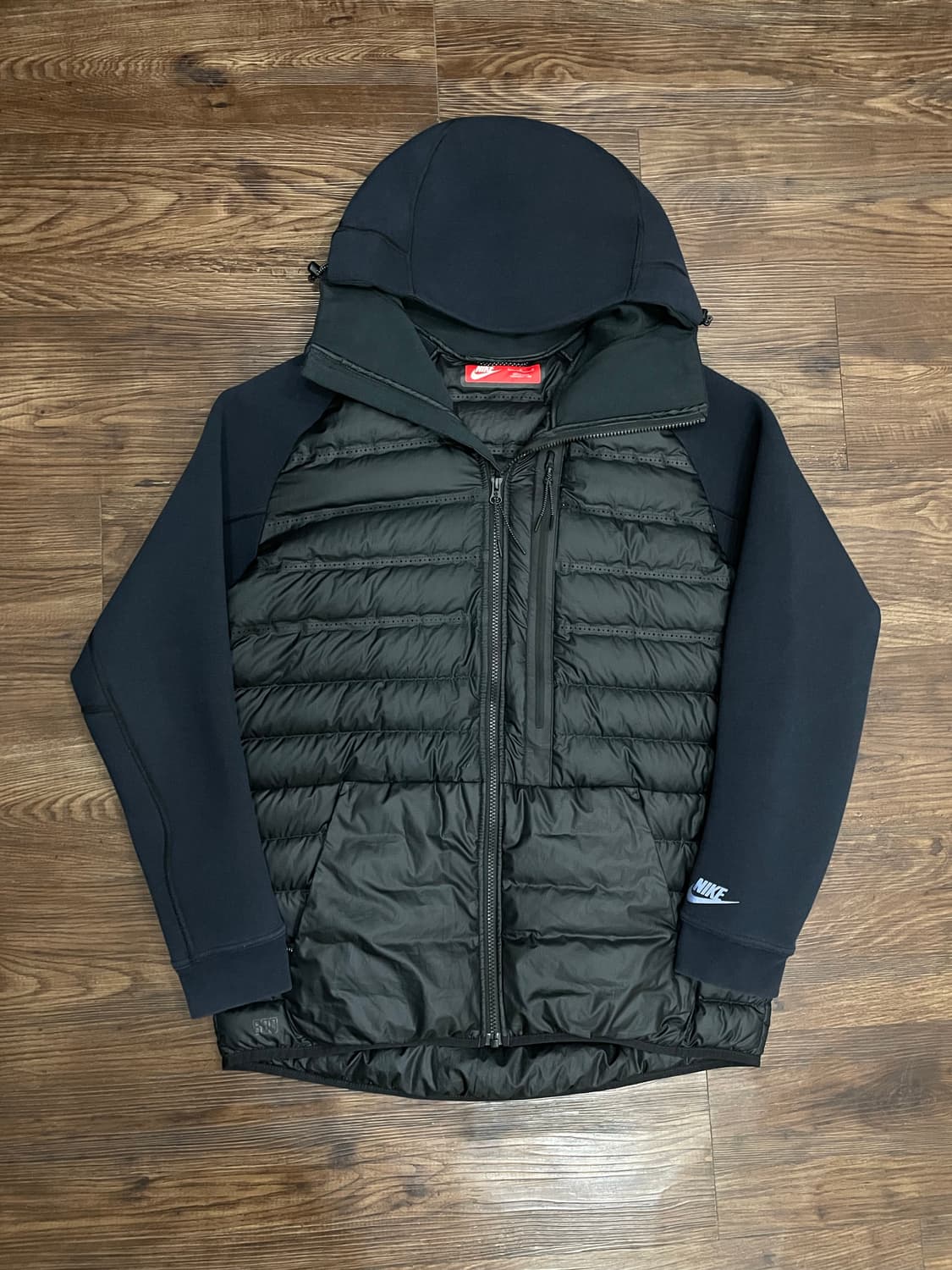 나이키 테크 플리스 에어로로프트 800 구스다운 자켓 블랙 상품이미지4