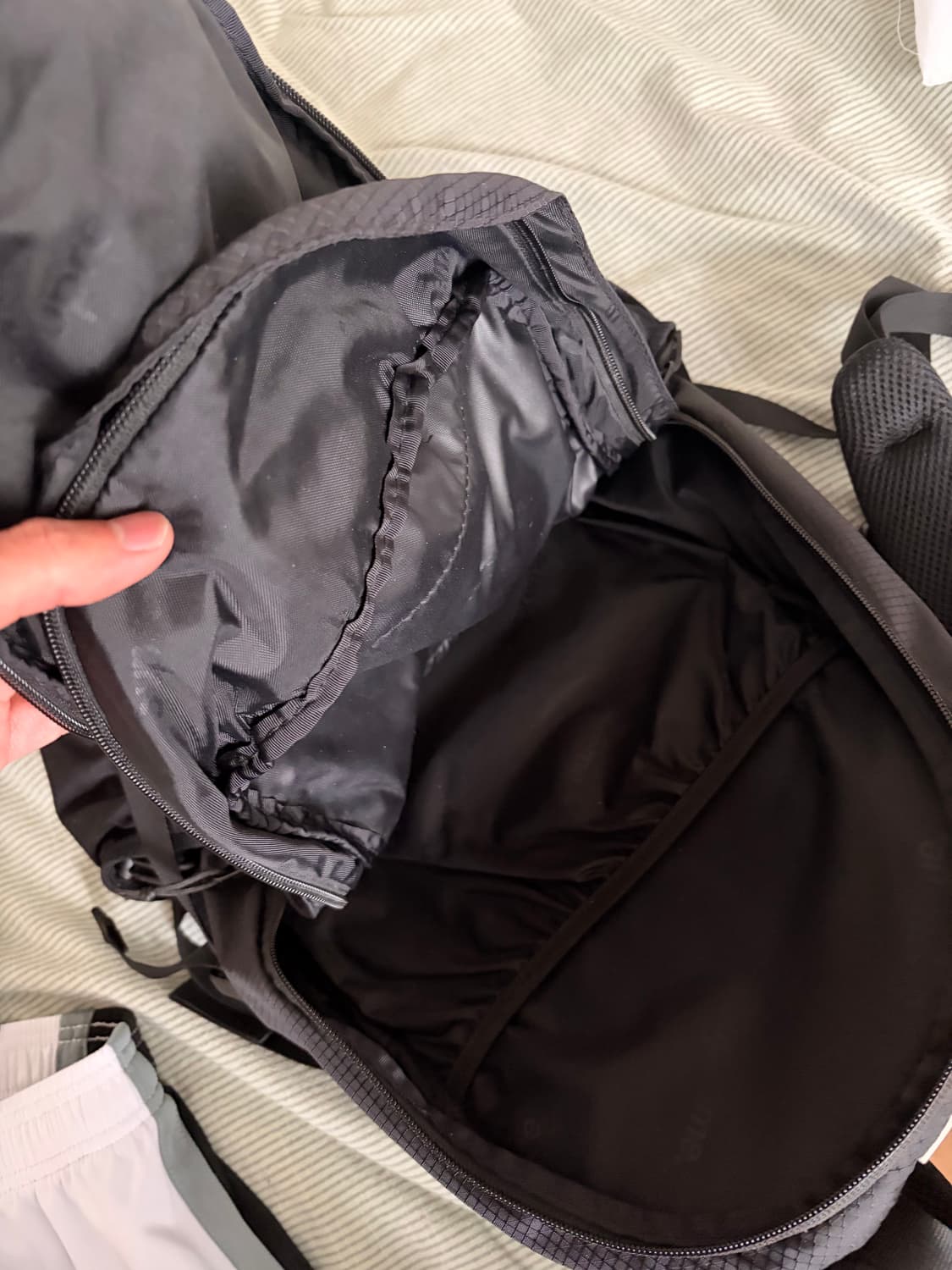 슈프림 백팩 블랙 - 22SS supreme Backpack black 상품이미지3