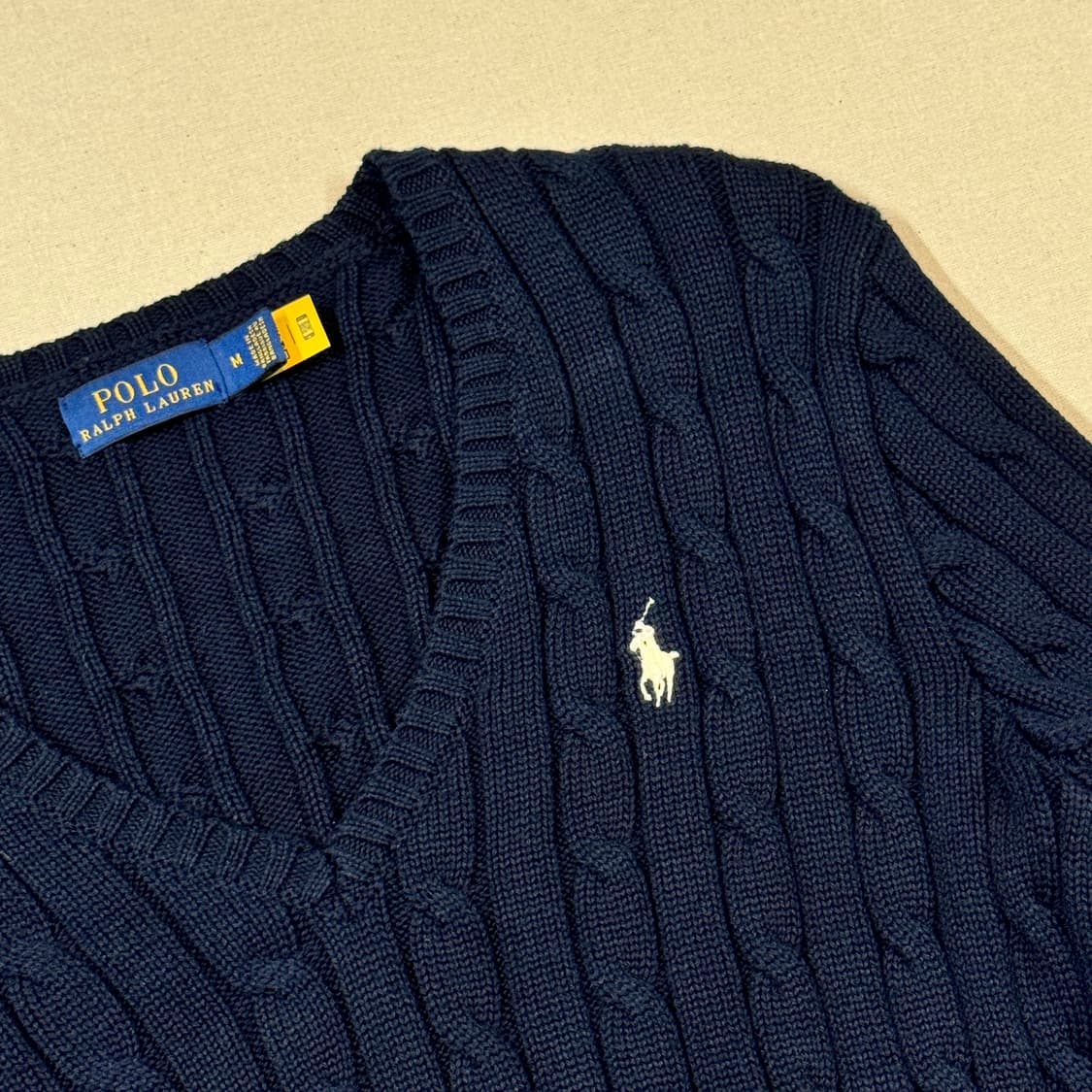 M) 폴로 랄프로렌 케이블 꽈배기 브이넥 니트 신형 큐알탭 상품이미지4