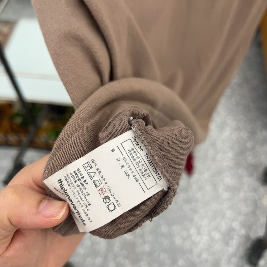 디스이즈네버댓 백로고 프린팅 반팔티 105 C04702  상품이미지4