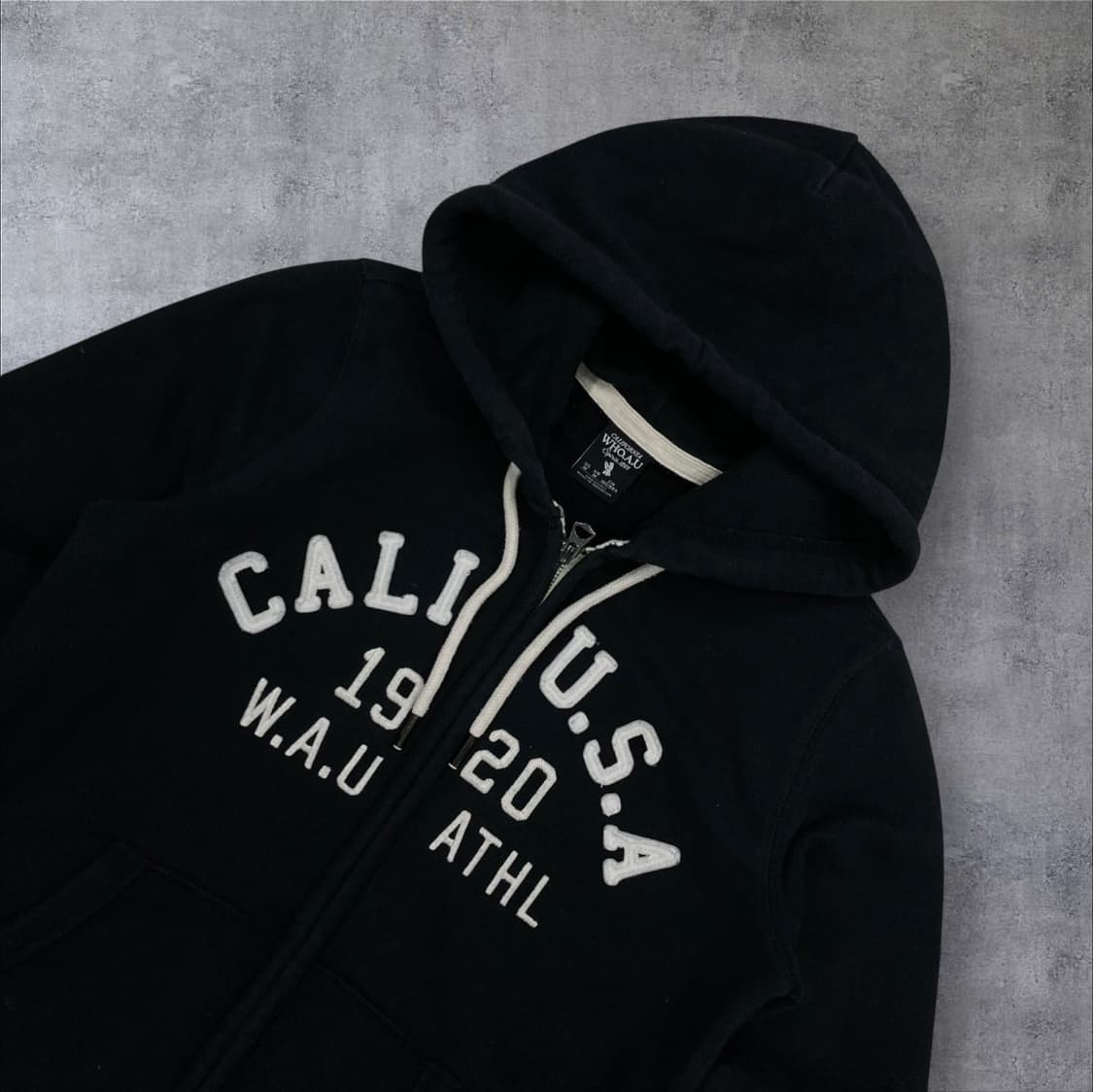 후아유 스펠아웃 빅로고 블랙 후드 집업 상품이미지2