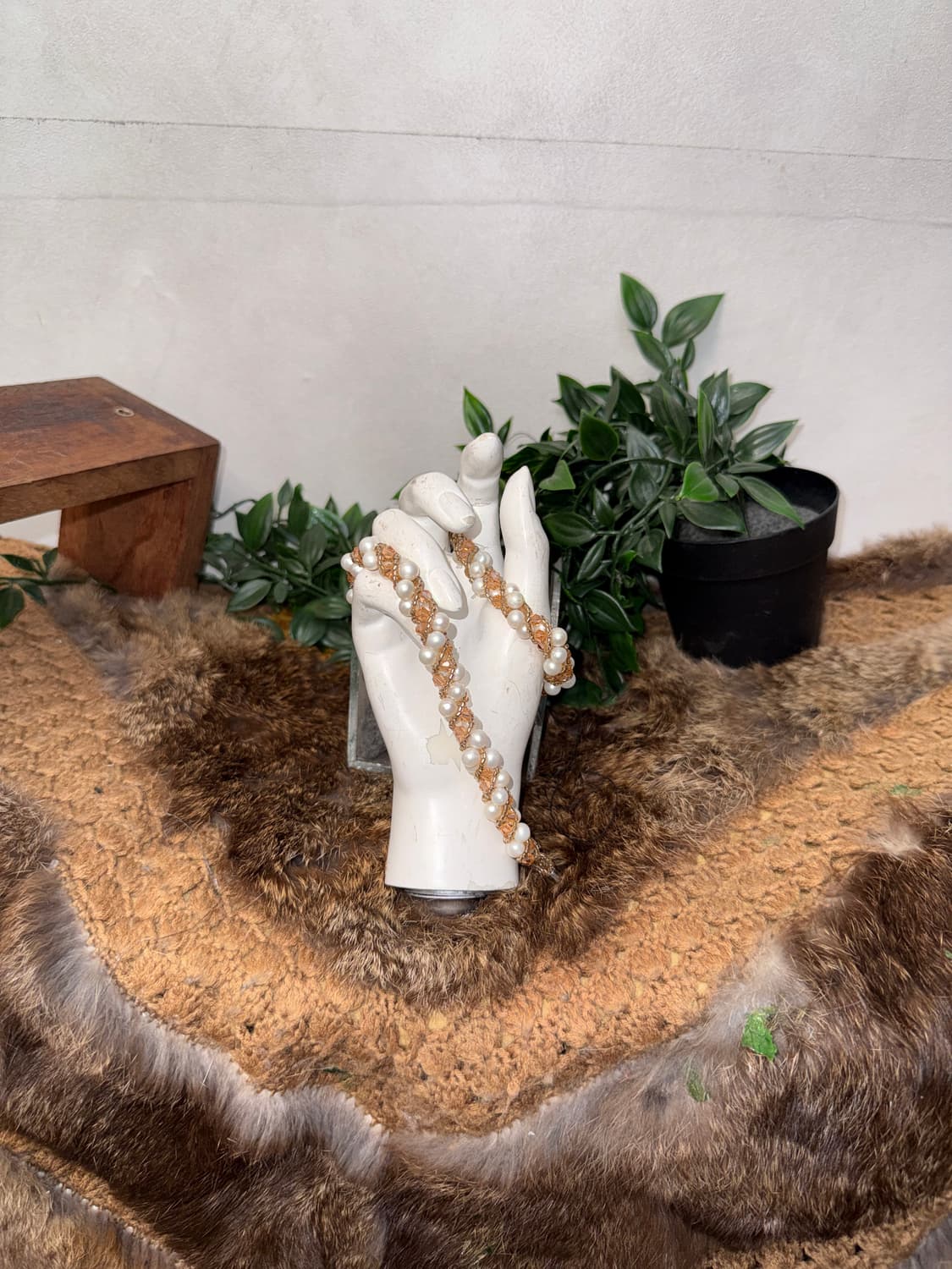 Coral pearl beads twist choker 상품이미지2
