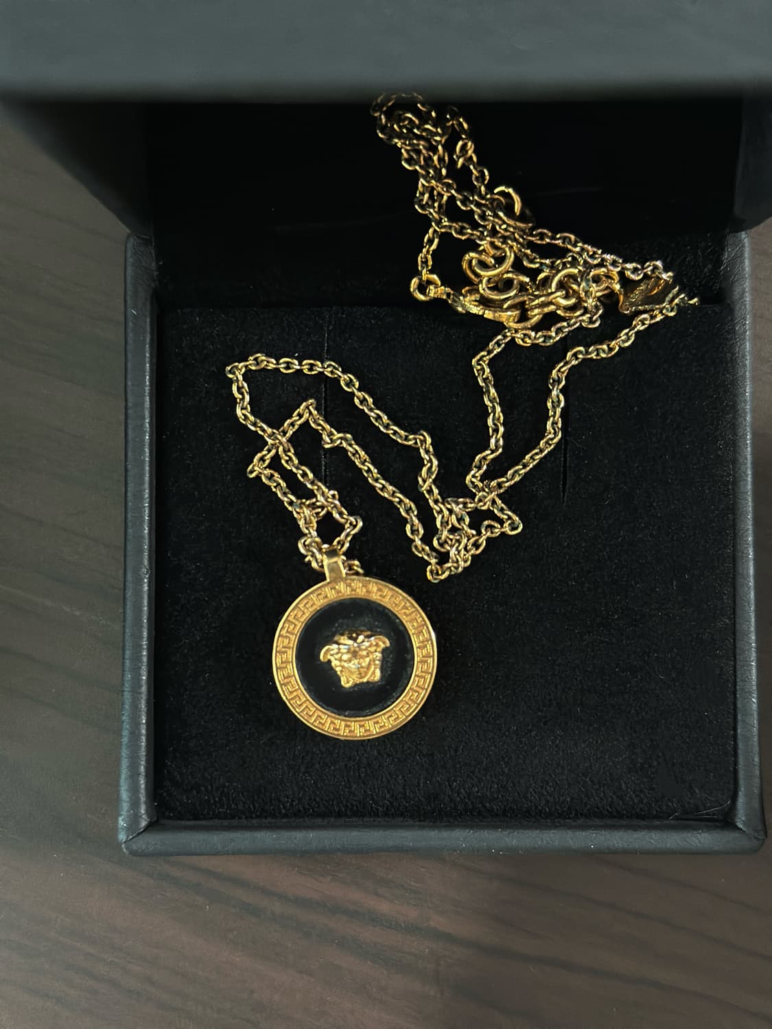 베르사체 메두사 목걸이 (남녀공용) 상품이미지4