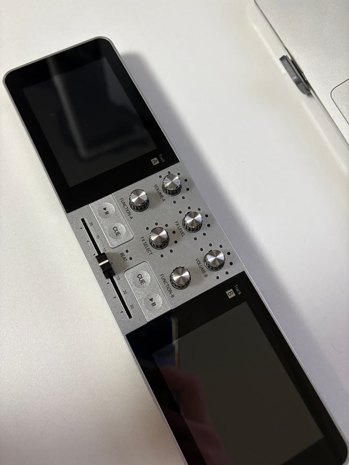 Moster GODJ portbale 휴대용 디제잉  상품이미지2