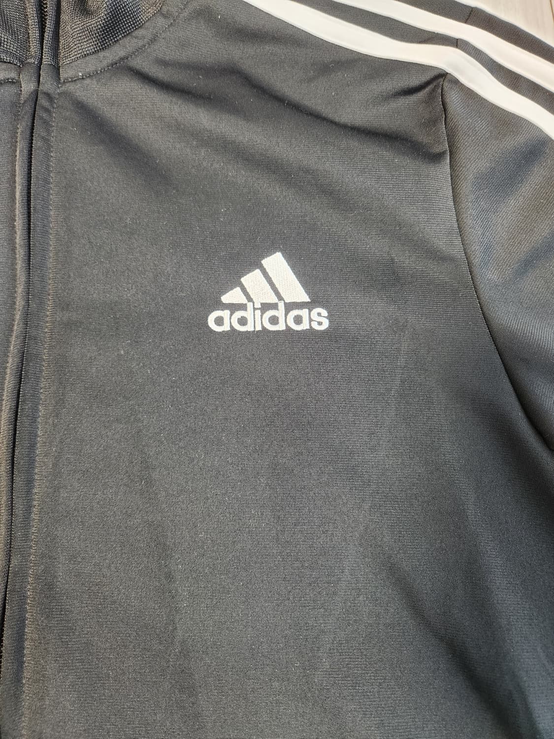 새상품급) 아디다스 에센셜 3S 트랙탑 집업 저지 GK9651 사이즈10 상품이미지4