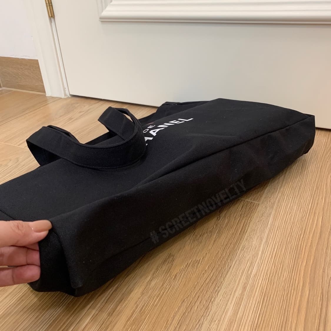 샤넬뷰티 NO.1 까멜리아 에코백 블랙 상품이미지6