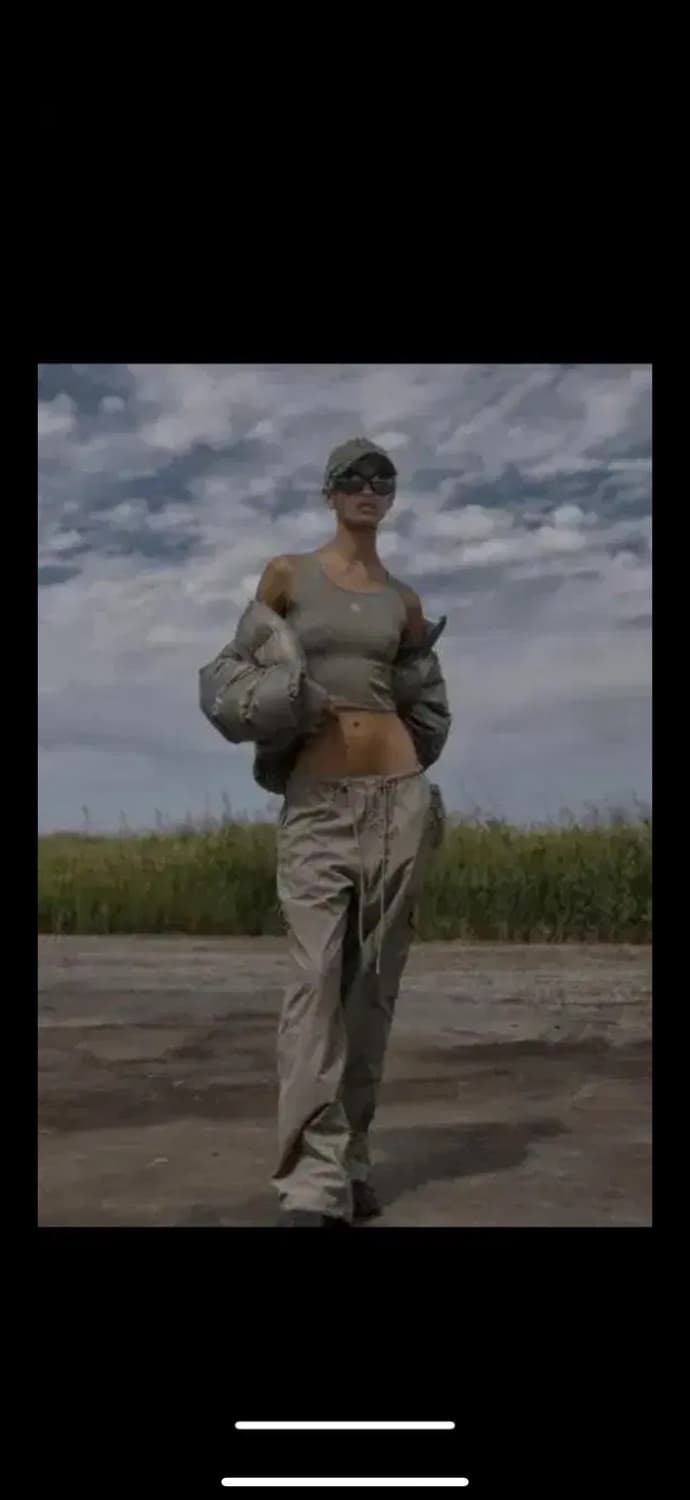 배드블러드 숏패딩(디테쳐블 슬리브 다운 푸퍼) 상품이미지3