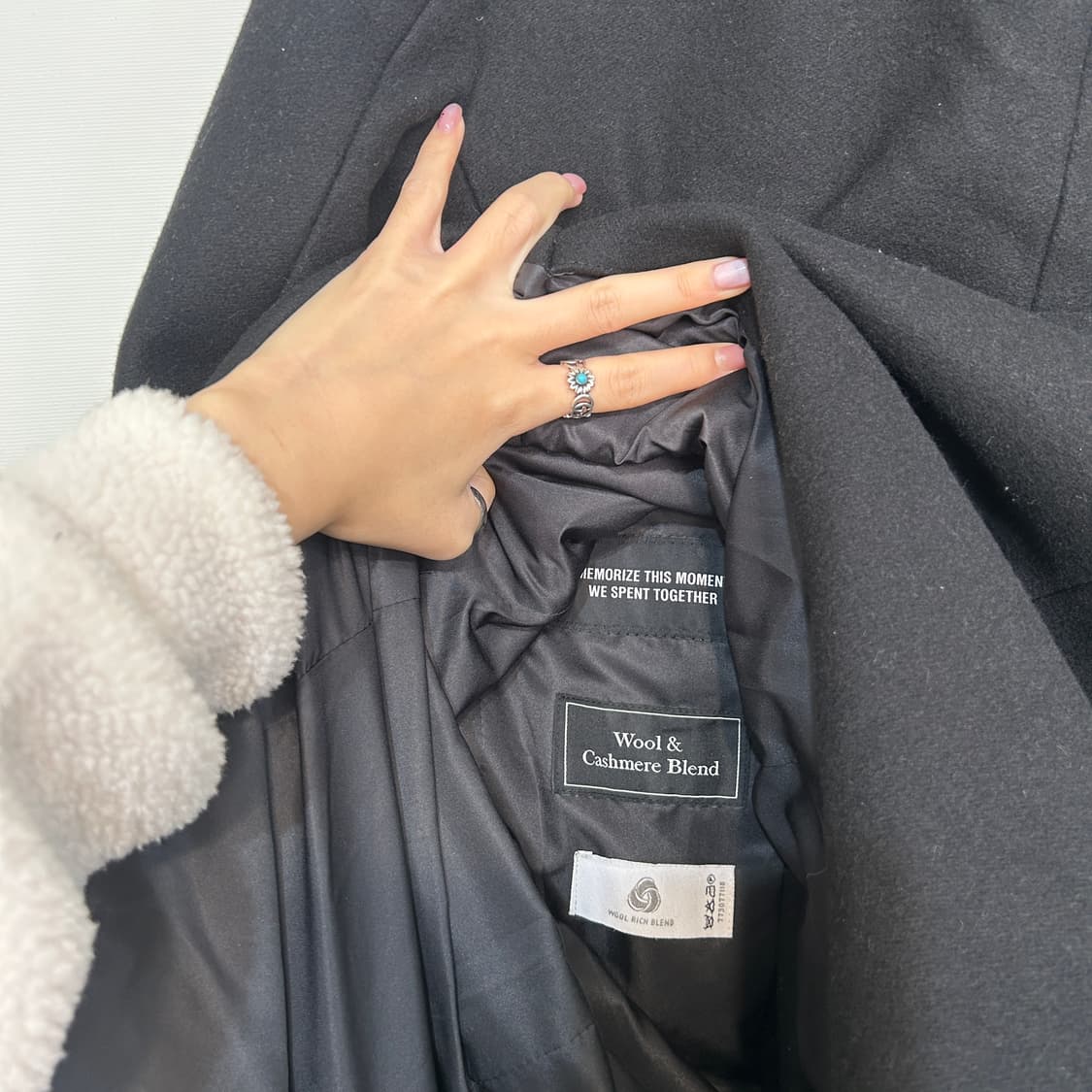인사일런스 캐시미어 더블 롱코트 S 100정도 블랙 상태최상 상품이미지4