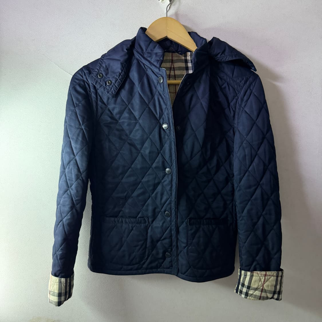 버버리 퀄팅후드 자켓 네이비 (44) 상품이미지2