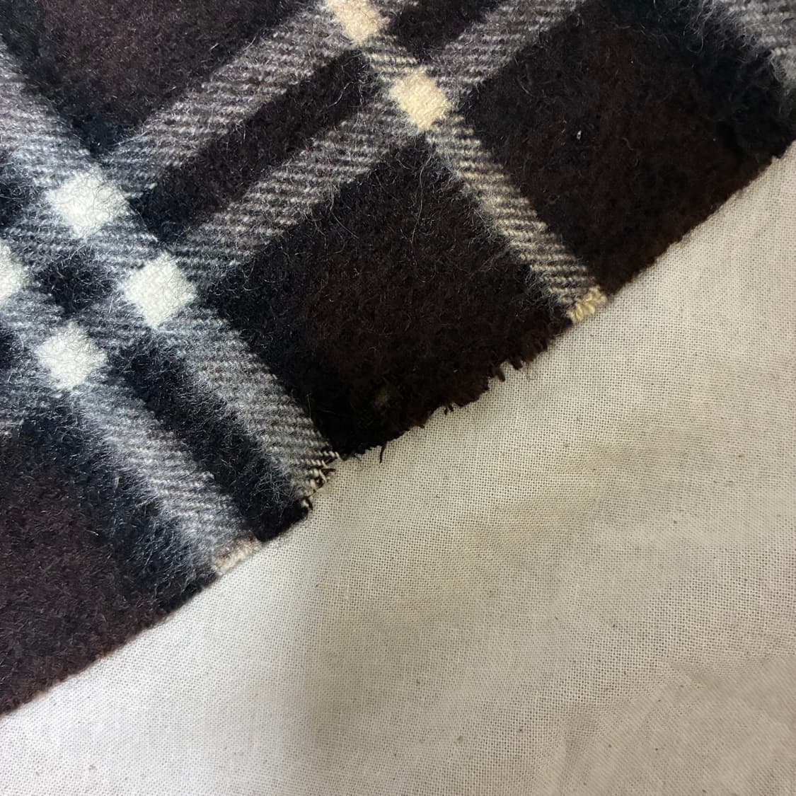 정품 버버리 캐시미어 머플러 스코틀랜드 상품이미지4