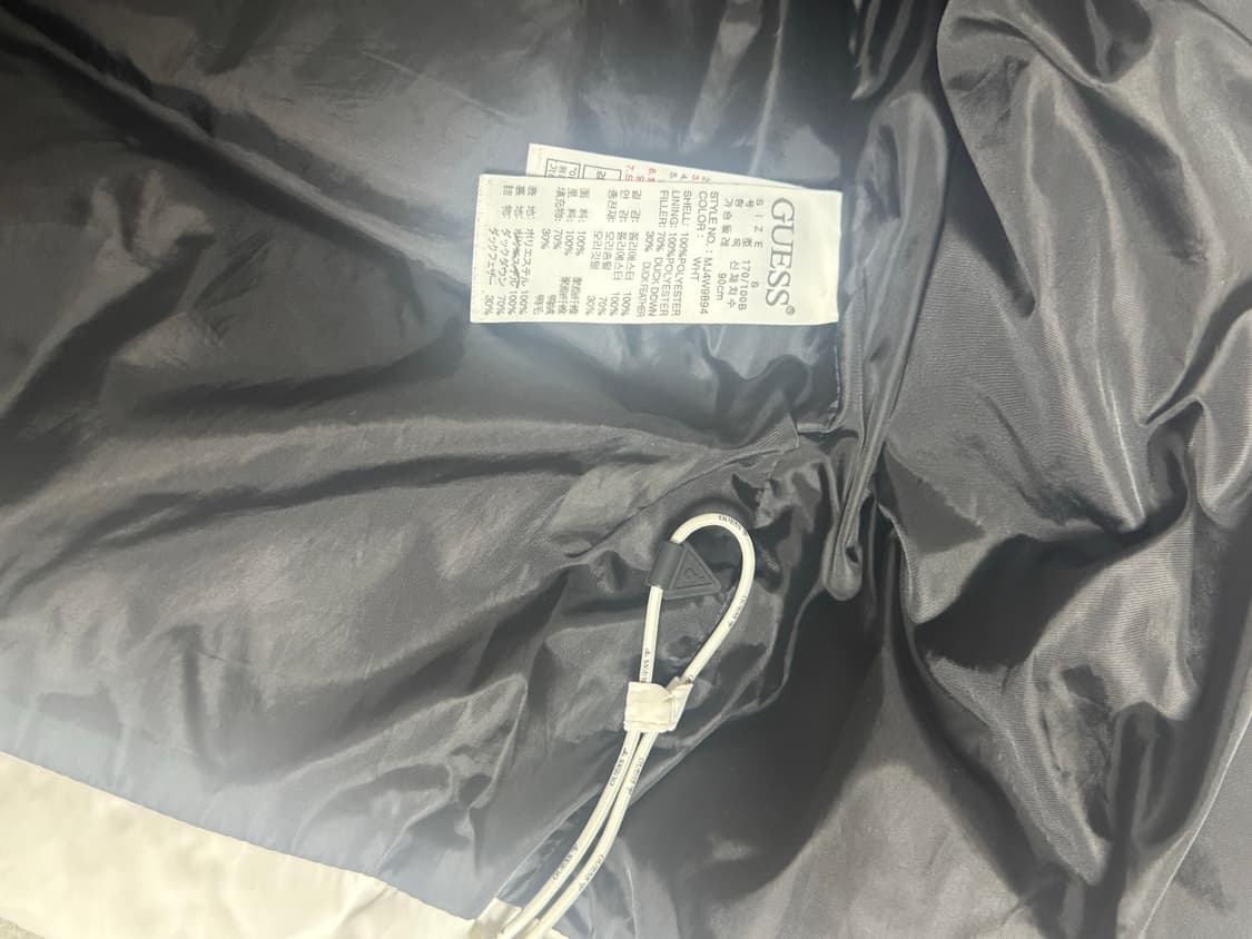 게스 패딩 s 상품이미지4