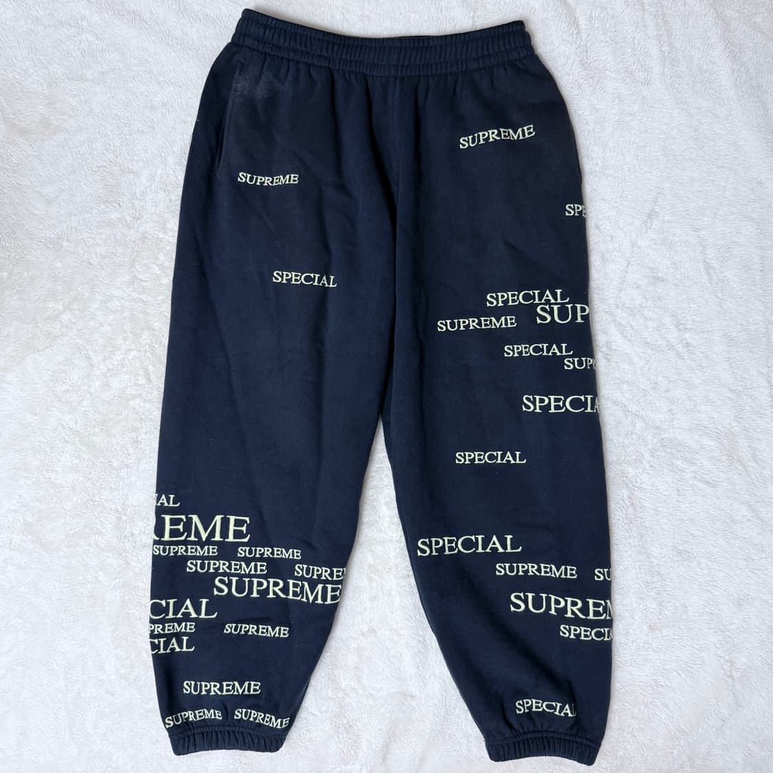 24FW Supreme 슈프림 스페셜 스웻팬츠 상품이미지1