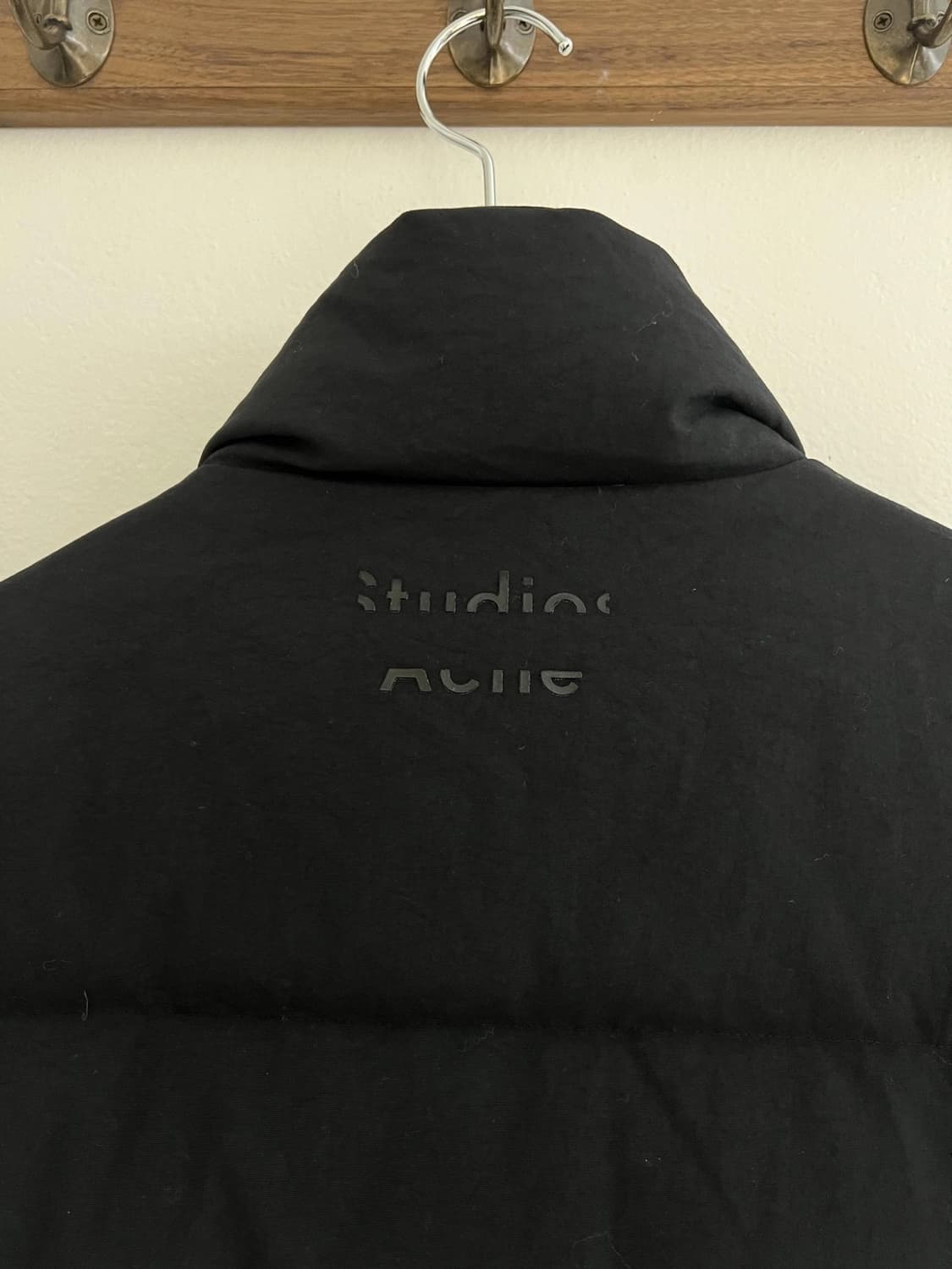 아크네 스튜디오 패딩 상품이미지4