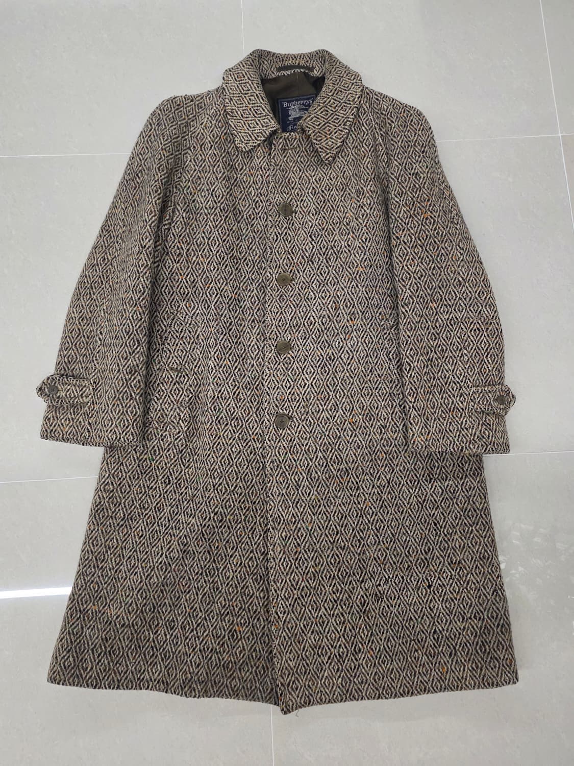 버버리 아이리쉬 트위드 코트 다이아몬드 헤링본 상품이미지1