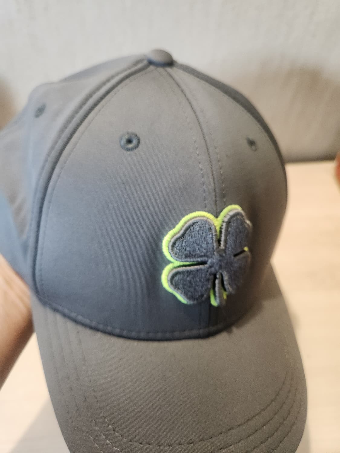"BLACK CLOVER 🧢 Live Lucky 네온 클로버 캡"
 상품이미지9