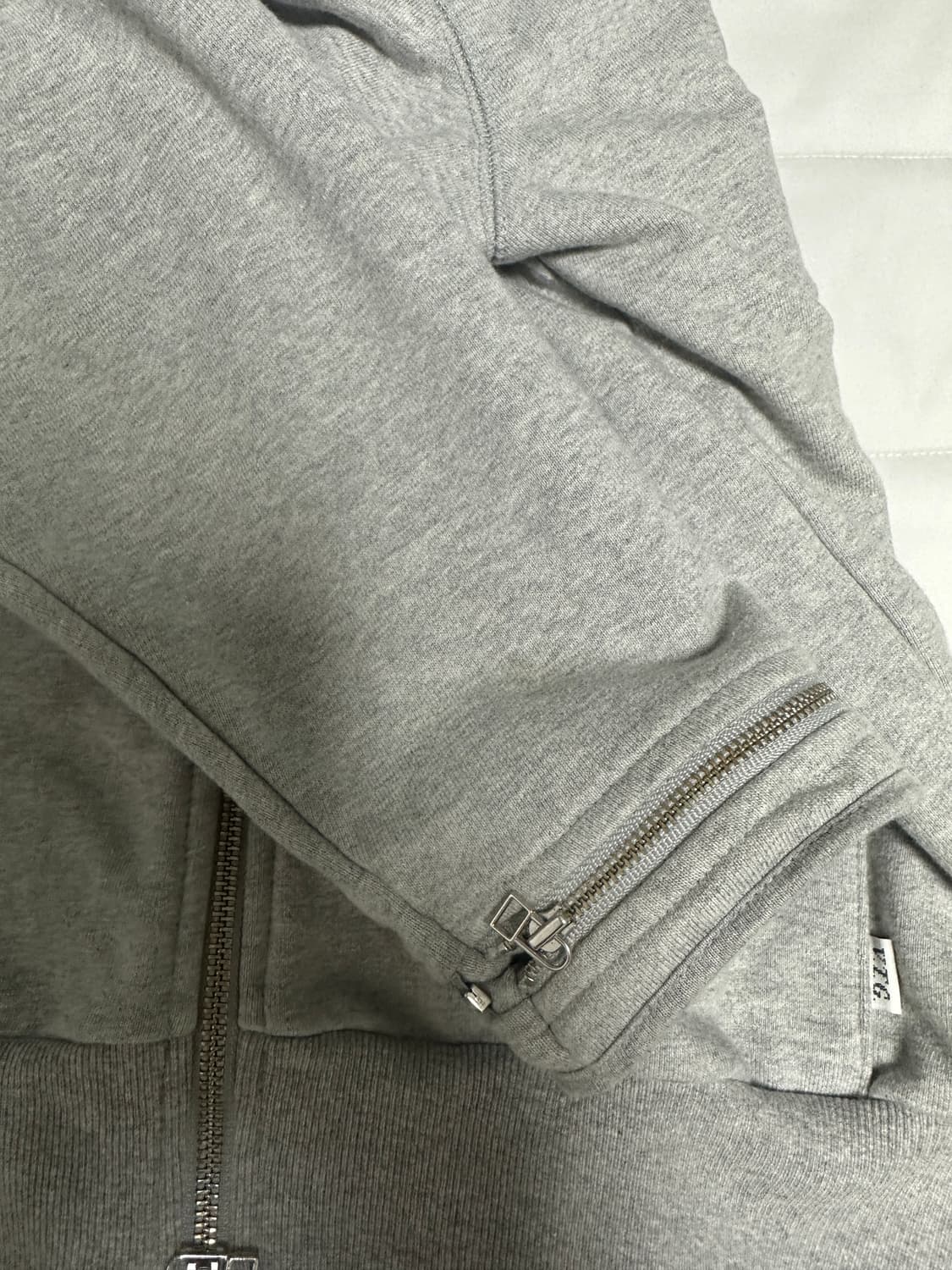 해칭룸 후드집업 판매합니다 상품이미지3