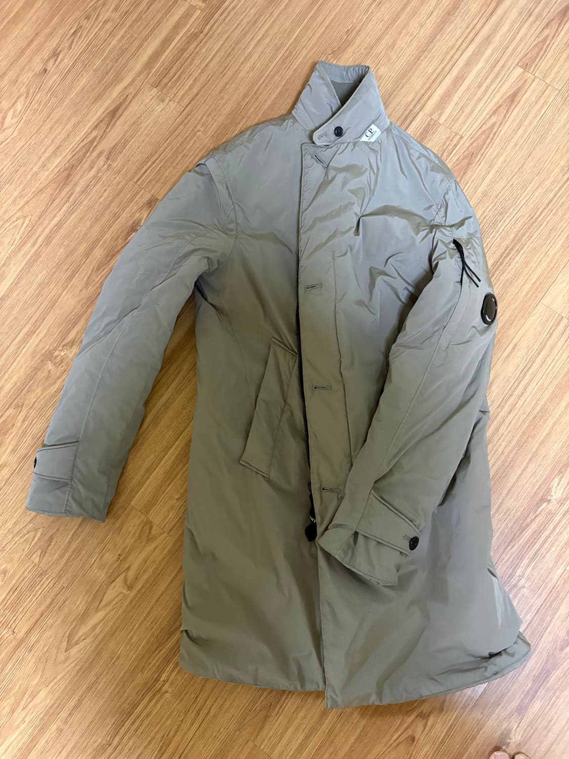 cp컴퍼니 나이크라 롱패딩 자켓 M 상품이미지1