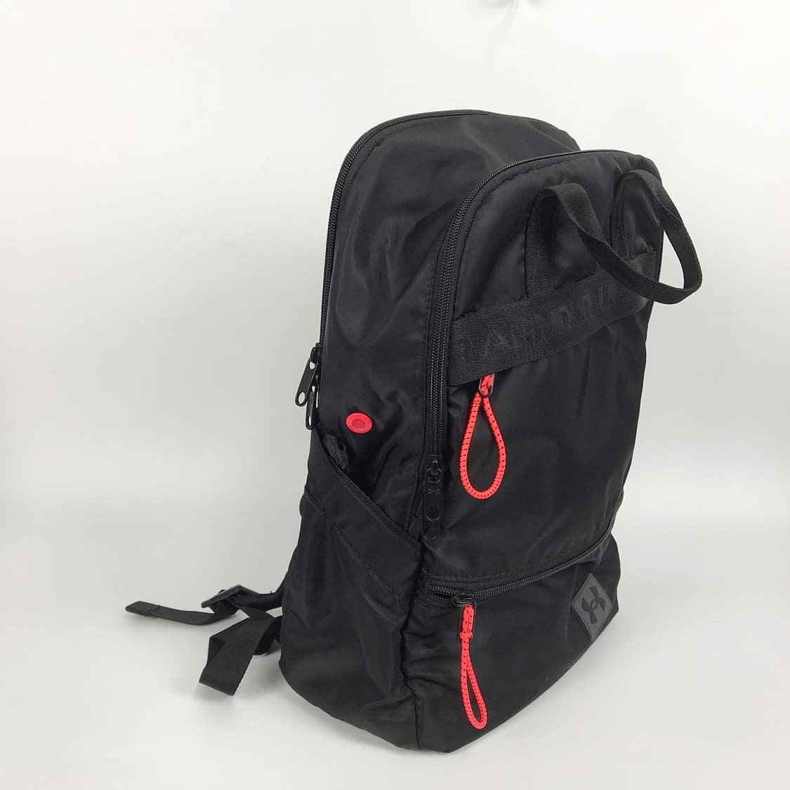 언더아머 에센셜 여성 백팩 가방 상품이미지3