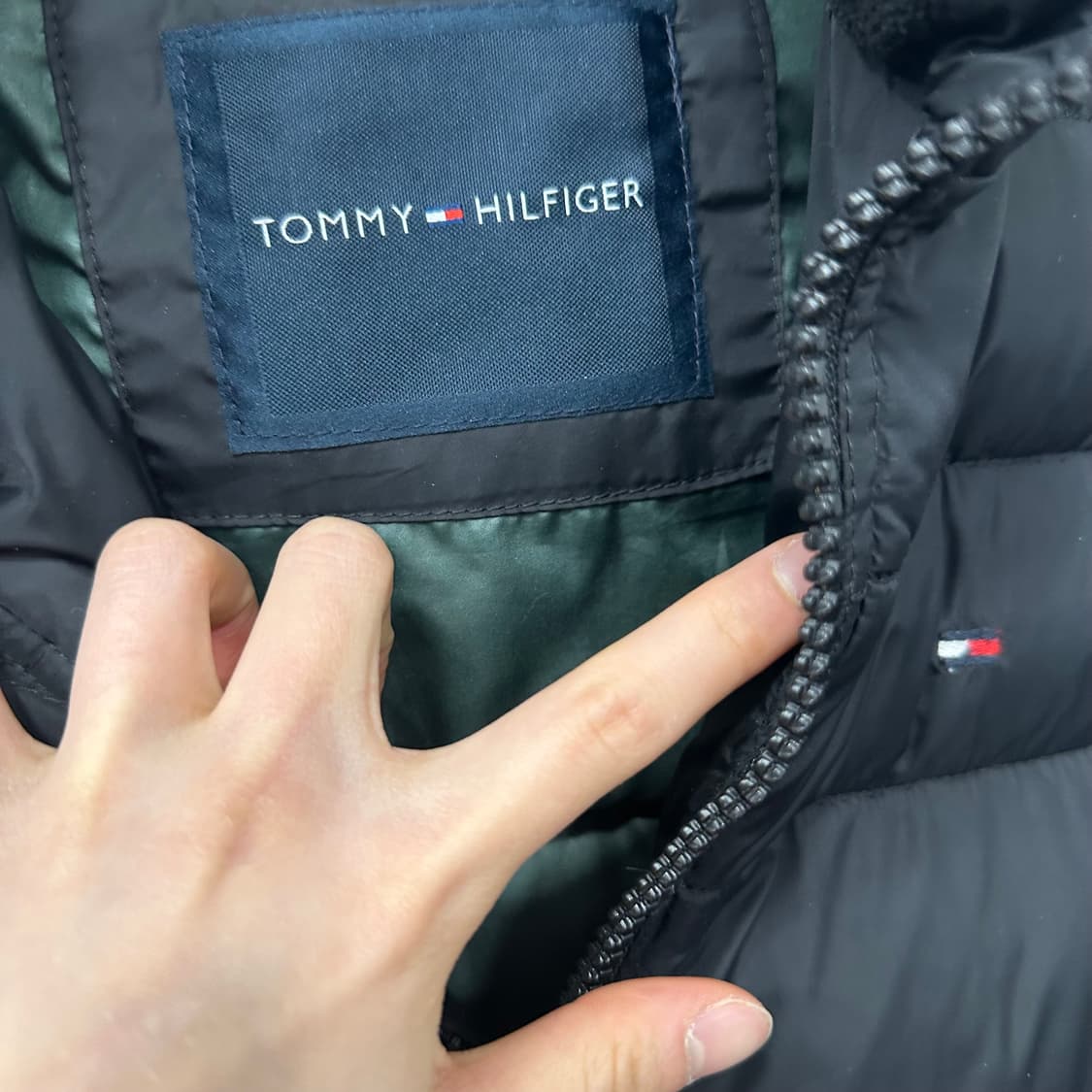 타미힐피거 후드 경량패딩 상품이미지3