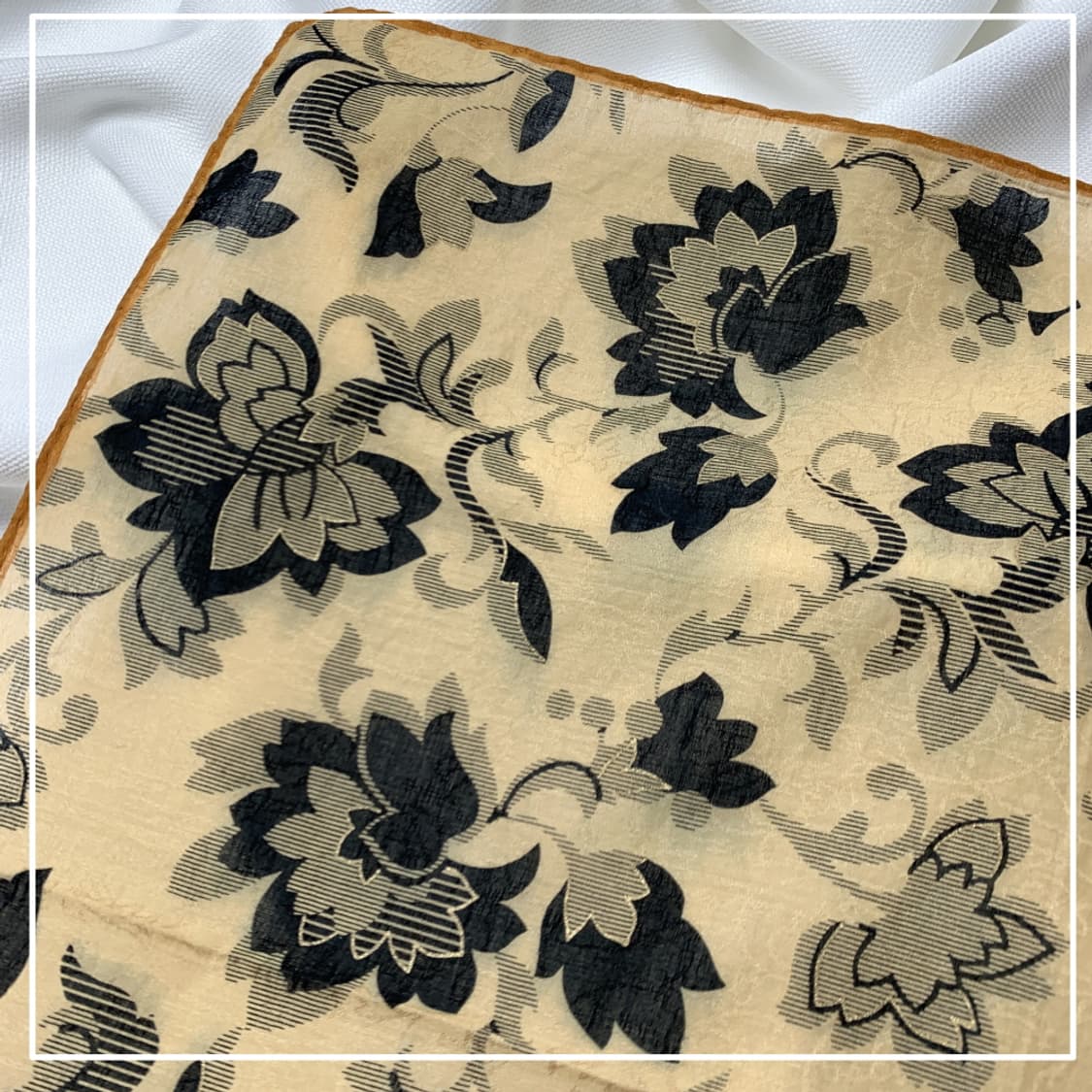 [정품] YSL 입생로랑 플라워패턴 빈티지 쁘띠스카프 손수건 상품이미지5