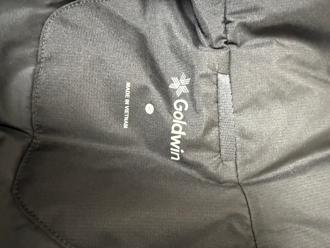 25fw 골드윈 고어텍스 패딩 상품이미지3