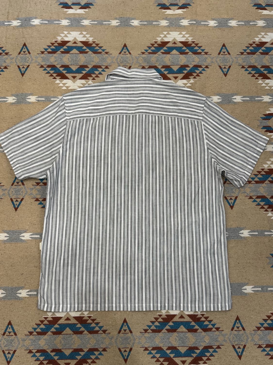 [L] 에임 레온 도르 오픈카라 스트라이프 셔츠 상품이미지7