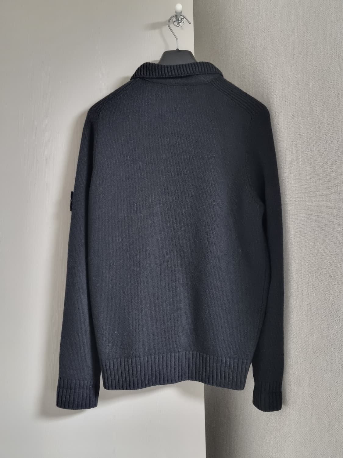 스톤아일랜드 니트 가디건 상품이미지2