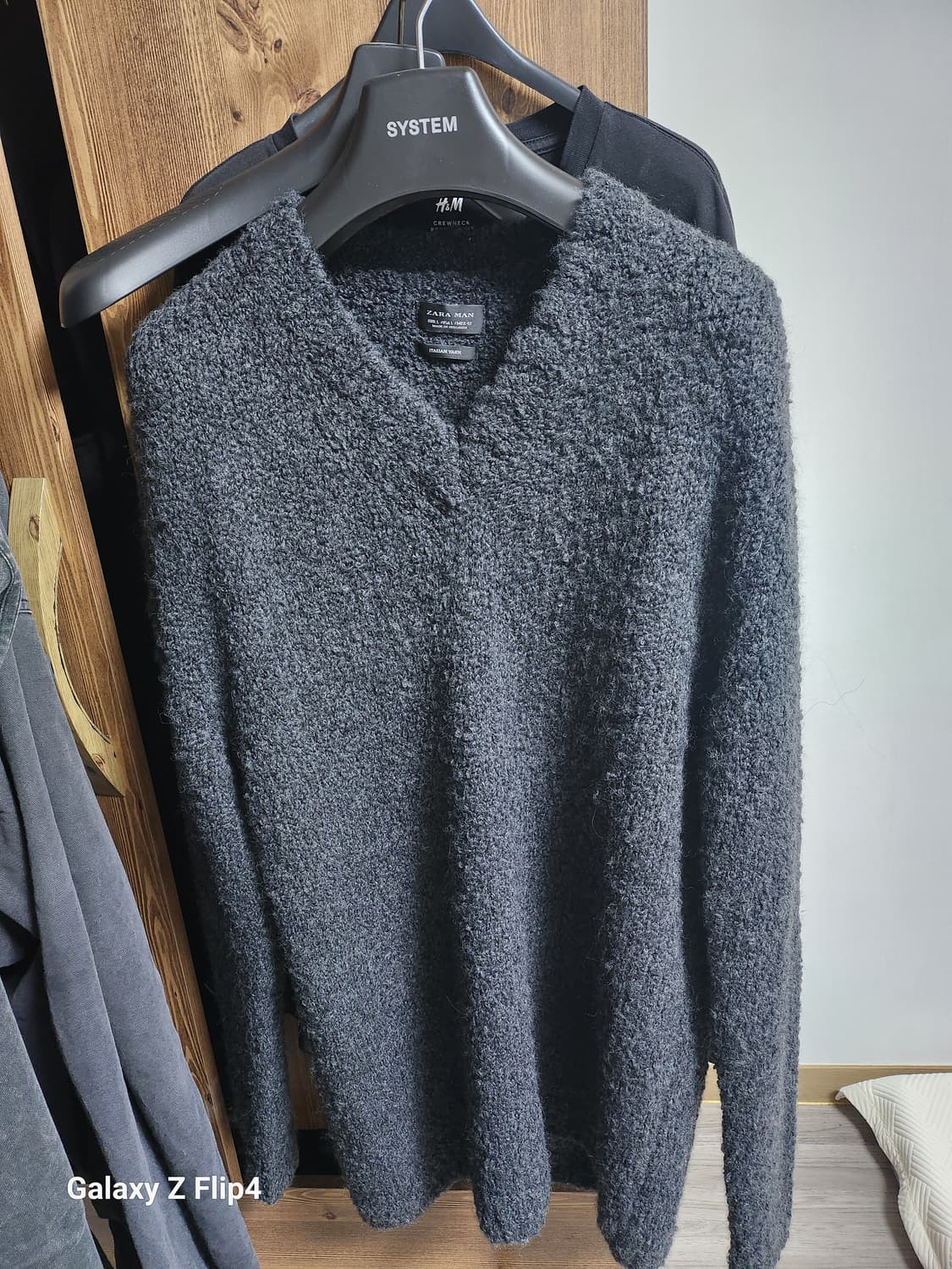 자라맨 라나울 이태리 얀 v넥 세미오버 니트 (새상품/L/고가라인) 상품이미지1