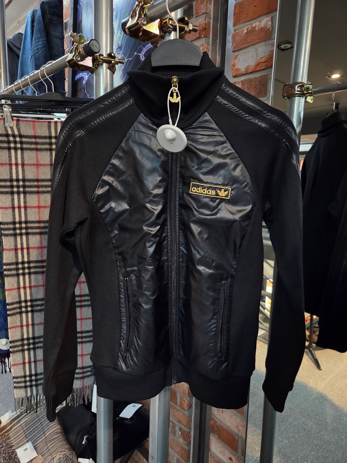 ADIDAS 아디다스 블랙 여성핏집업💯 상품이미지3