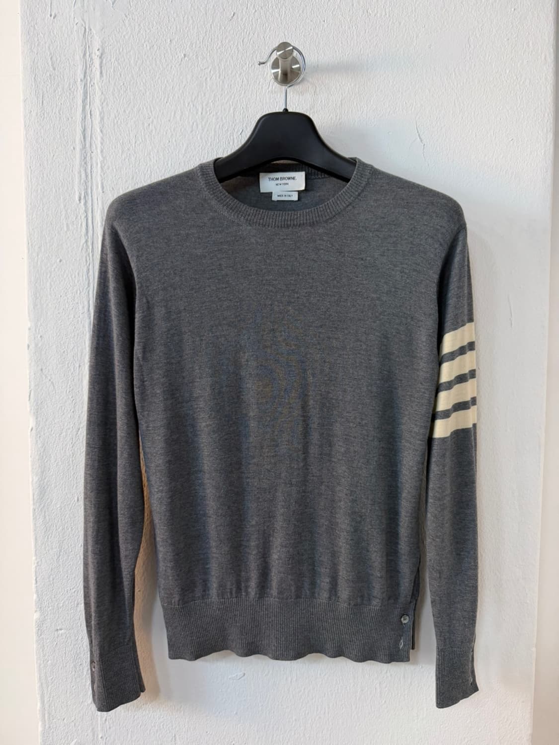 톰브라운 4바 스트라이프 울 니트 상품이미지1