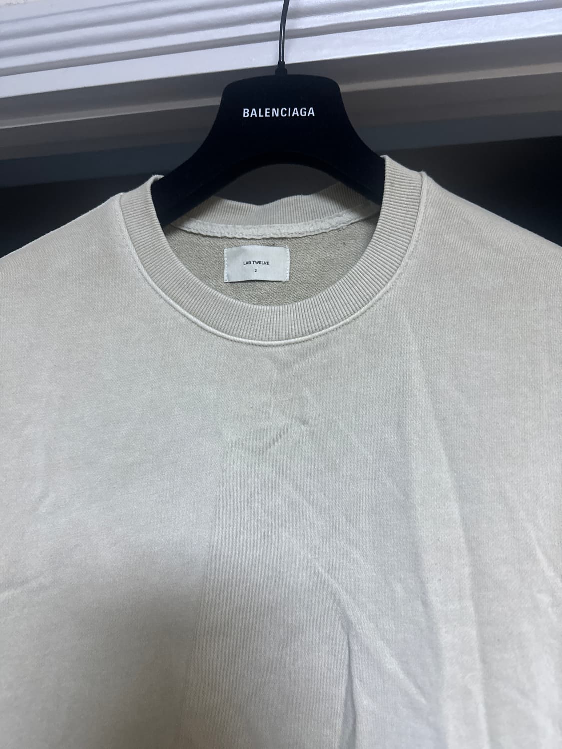 [2] 랩 12 맨투맨 피그먼트 베이지 상품이미지2