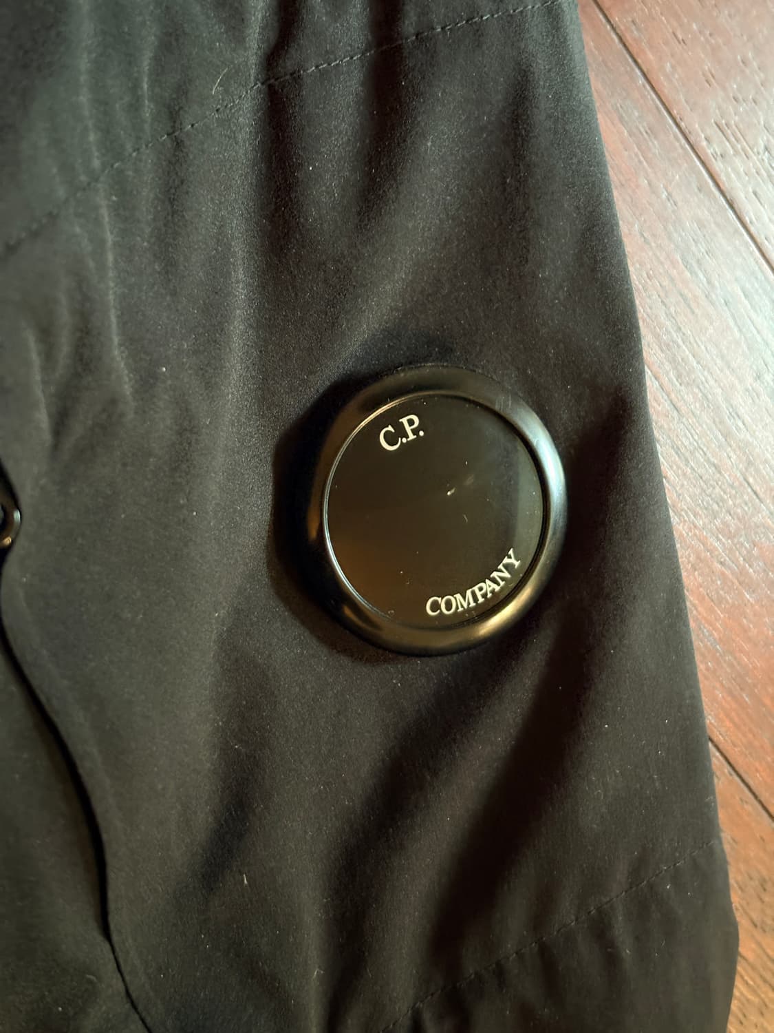 C.P. Company 블랙 경량 후드 바람막이 상품이미지6