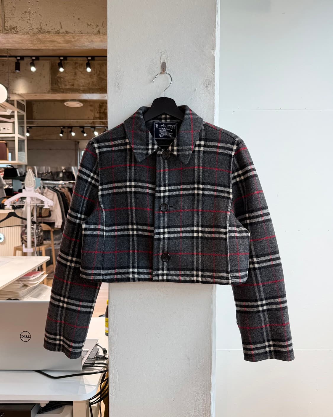 버버리 그레이 노바체크 크롭 자켓  상품이미지2