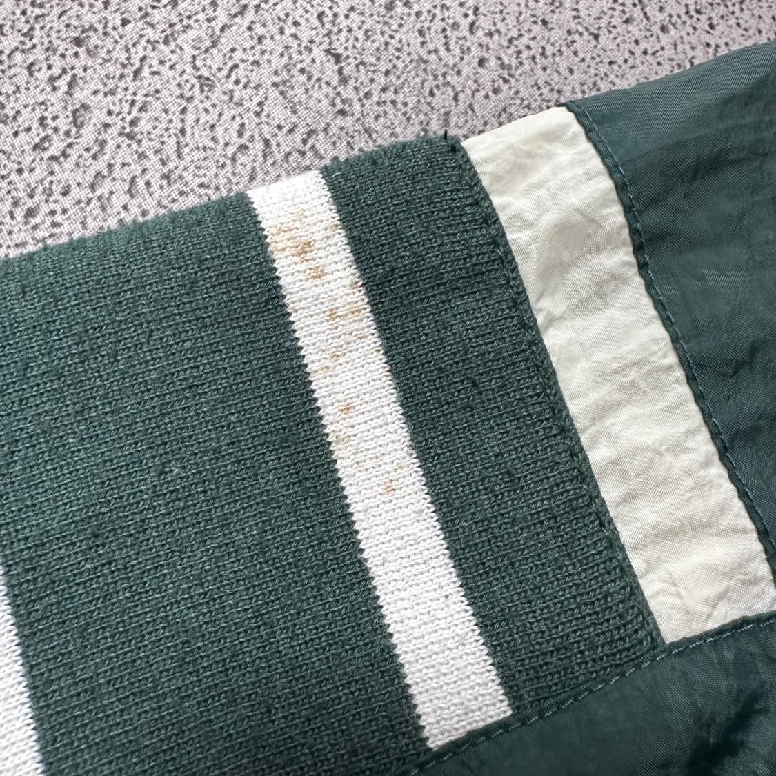 ✨ (바배) 리복 90s 올드스쿨 빅로고 그린 바람막이 상품이미지5