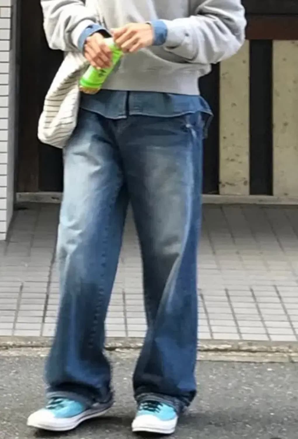 윈더 SLANTED RAW TURN-UP JEANS Deep Blue 상품이미지7