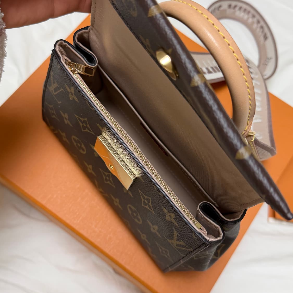 루이비통 클루니 미니 정품 상품이미지9