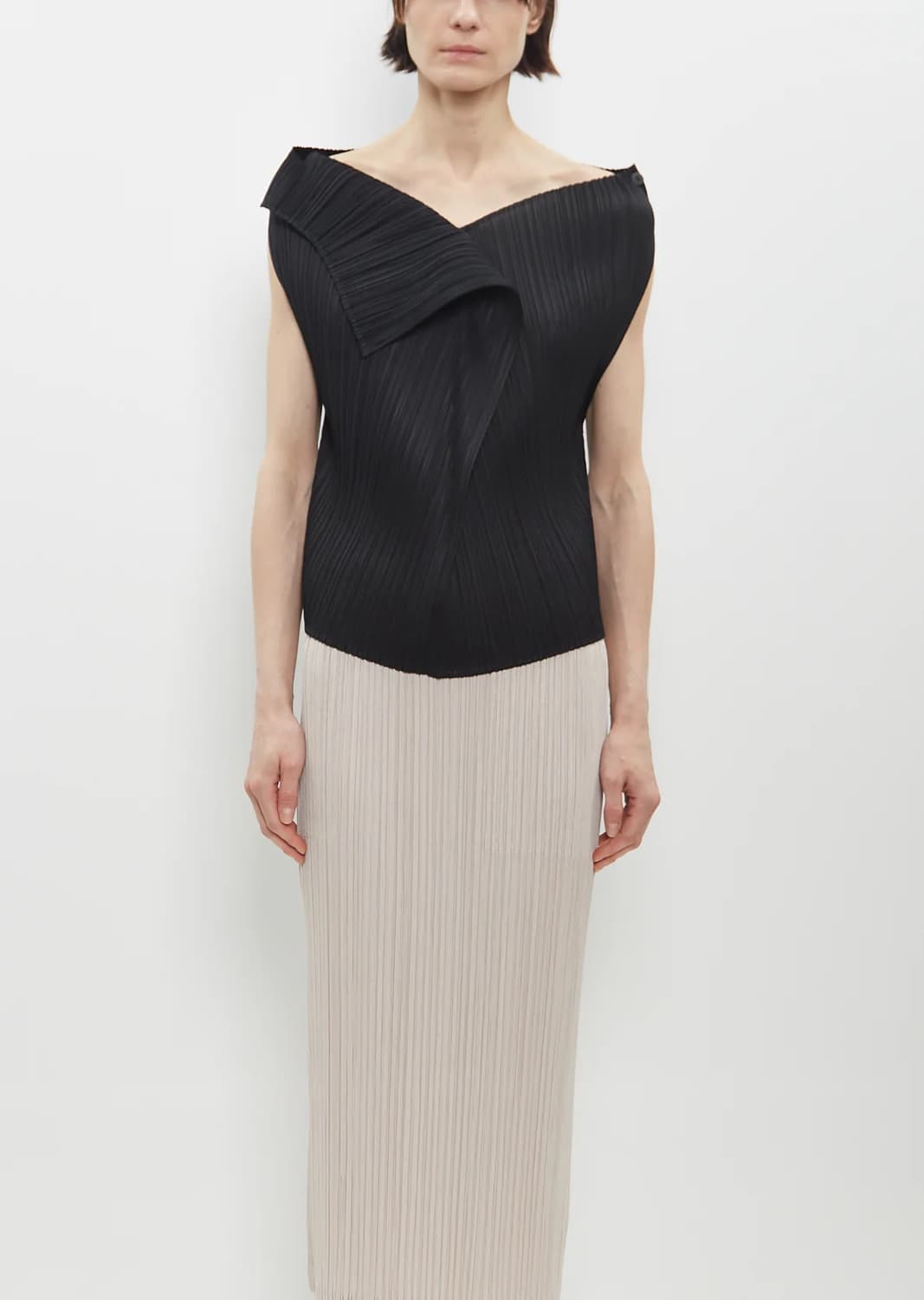 플리츠플리즈 7월 먼슬리 탑 블랙 상품이미지5