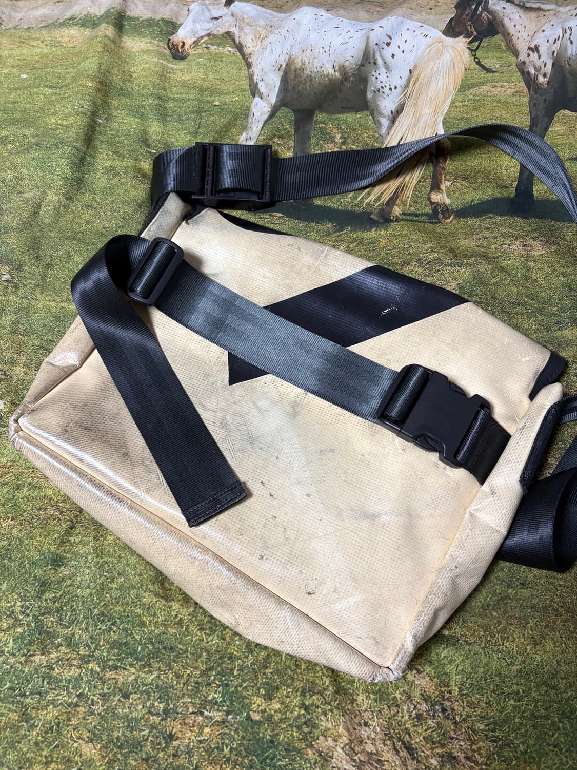 프라이탁 덱스터 초희귀 흰검컬러 상품이미지2