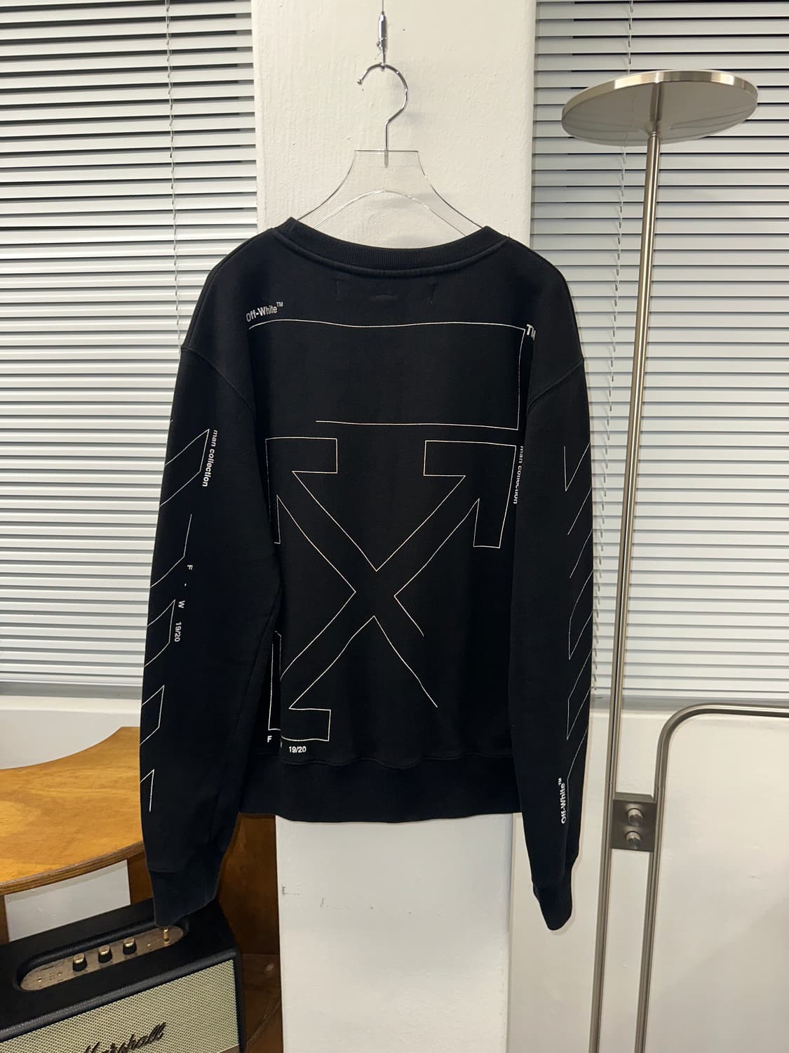 OFF WHITE 에로우 맨투맨 (블랙 M) 상품이미지3