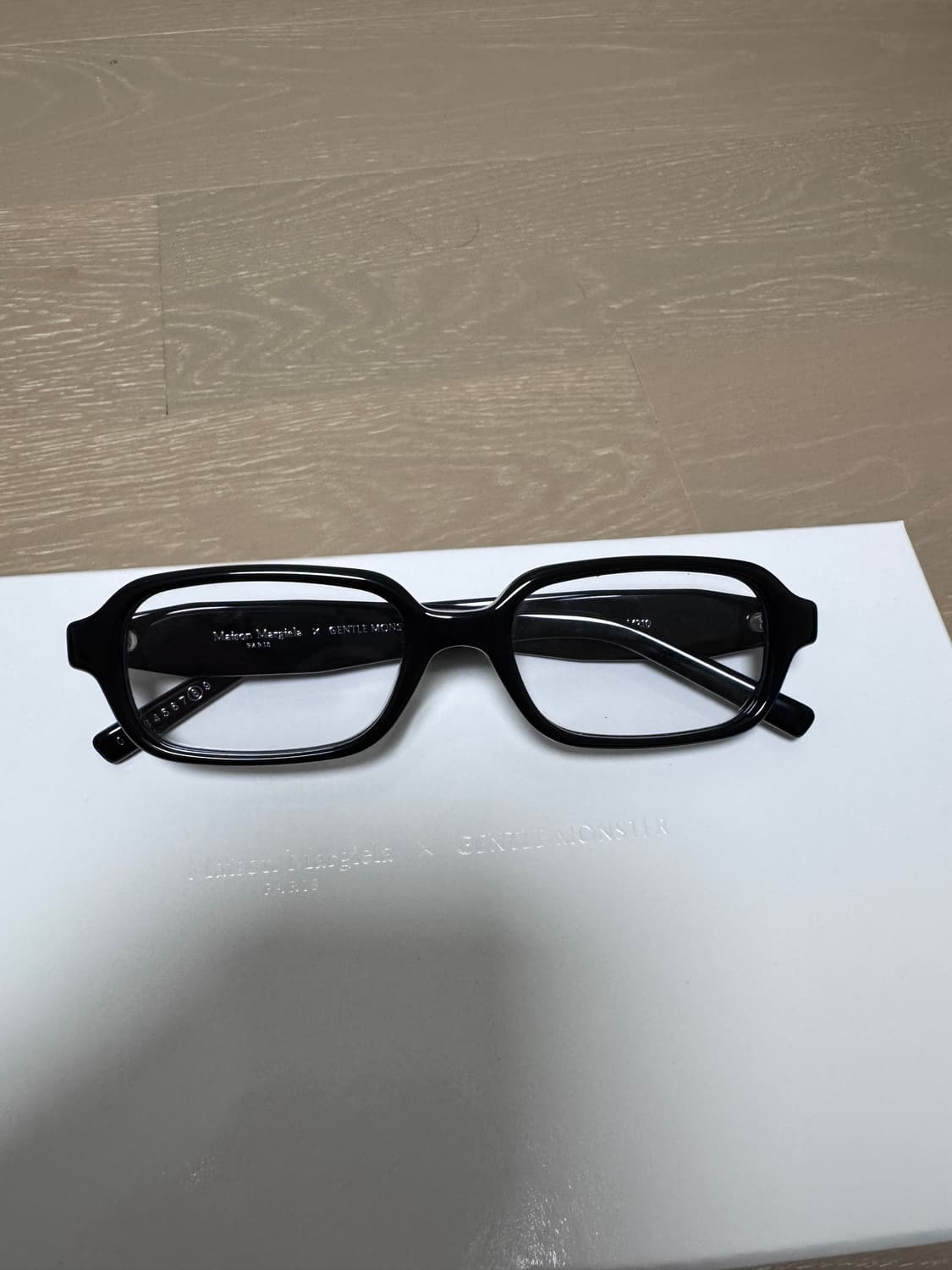 젠틀몬스터 메종 마르지엘라 mm210 상품이미지1