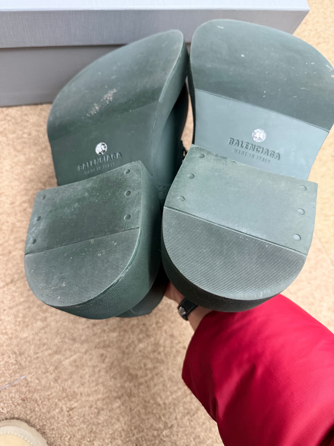 발렌시아가 스테로이드 더비 다크그린 41 사이즈 팝니다 상품이미지4