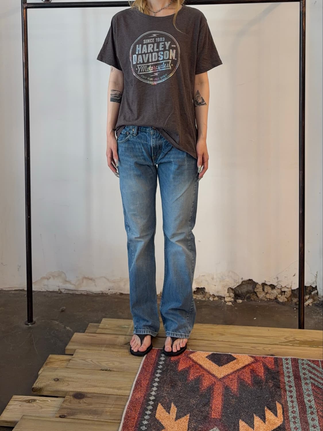 Levi’s 527 부츠컷 데님 팬츠 연청워싱 상품이미지1