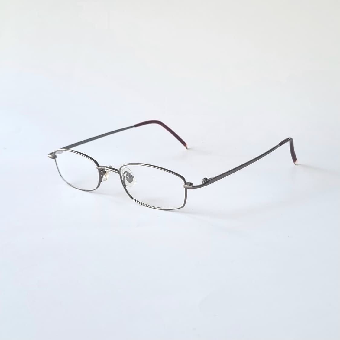 데드스탁 지적인 무드의 실버 메탈 슬림 타원형 안경테 781 상품이미지2