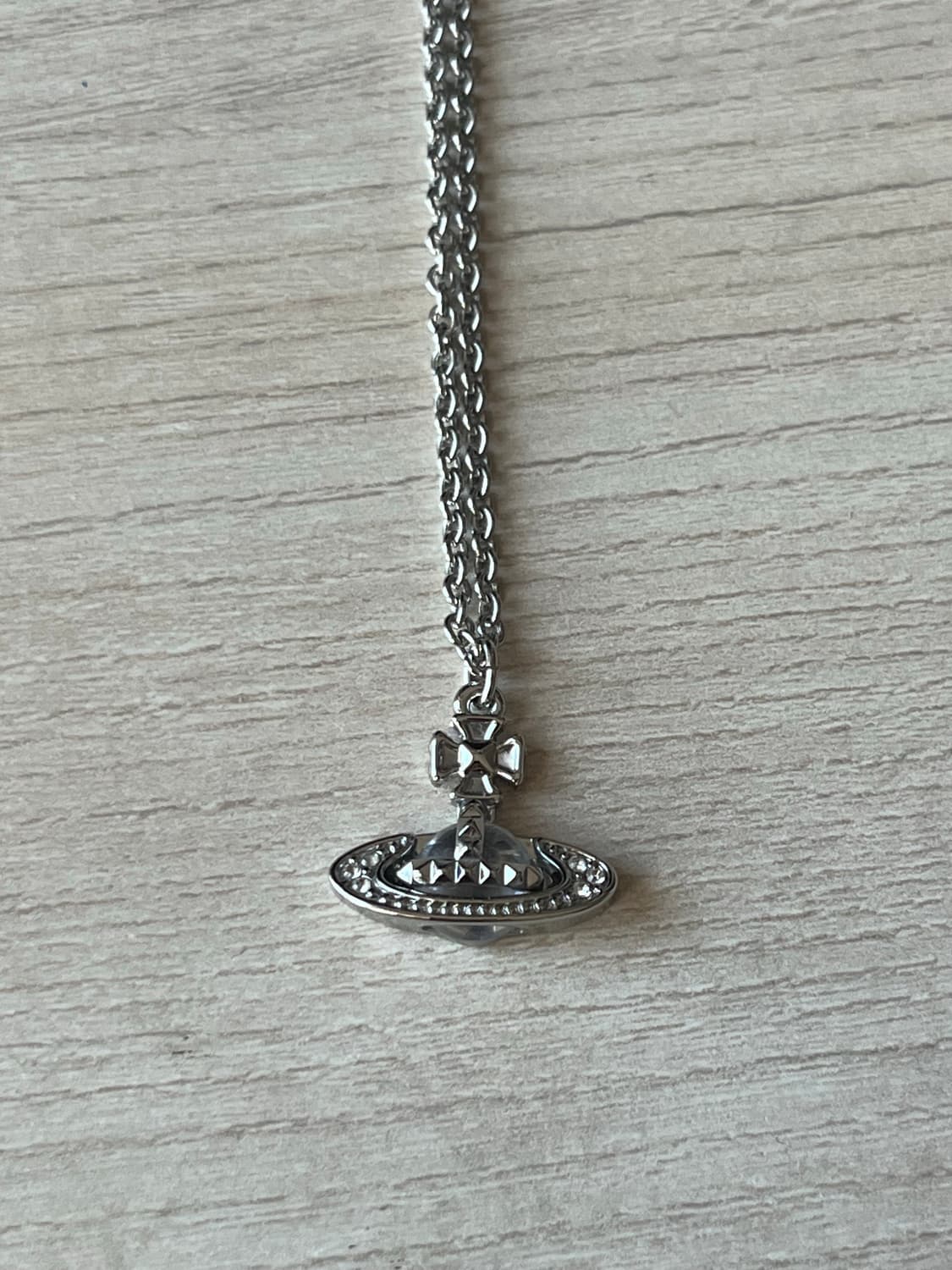 비비안웨스트우드 오브 목걸이 상품이미지1