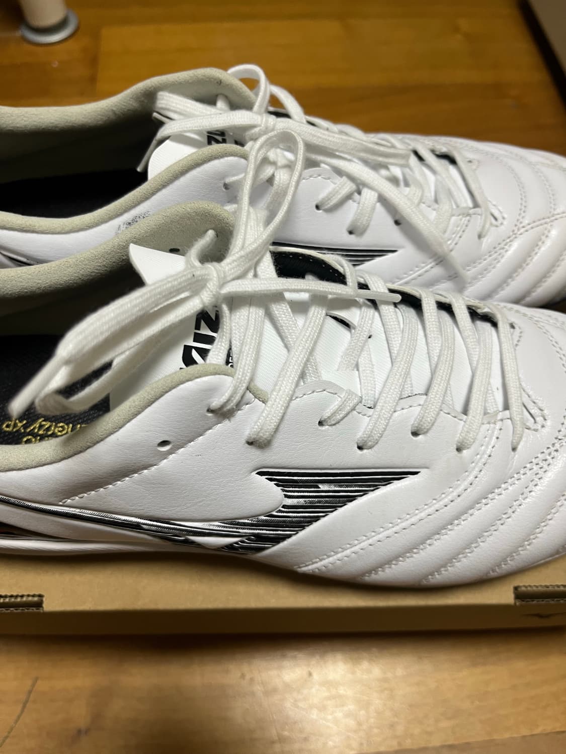 [275] 미즈노 모렐리아 네오4 프로 AS 풋살화 상품이미지4