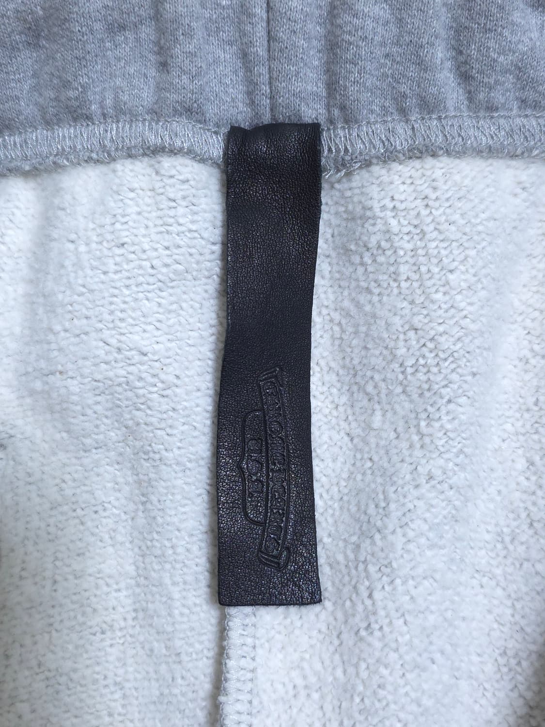 [XL] 크롬하츠 레더패치 페이퍼잼 스웻쇼츠 반바지 그레이 상품이미지6