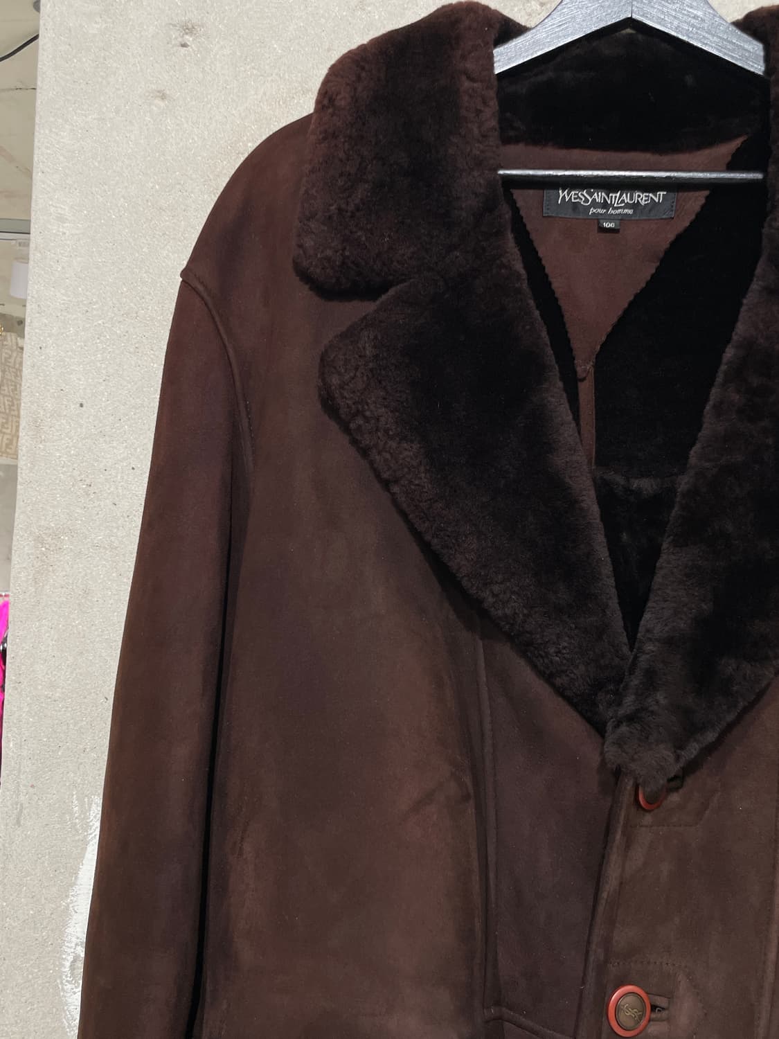 이브 생로랑 뿌르 옴므 딥 브라운 쉽 레더 스웨이드 무스탕 자켓 상품이미지2