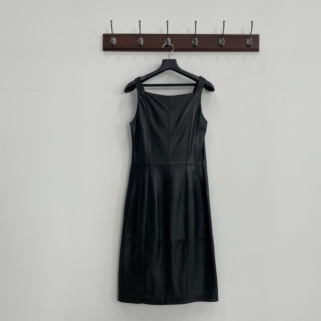 베르사체 리얼 레더 지퍼 2way 블랙 슬리브리스 원피스 상품이미지2