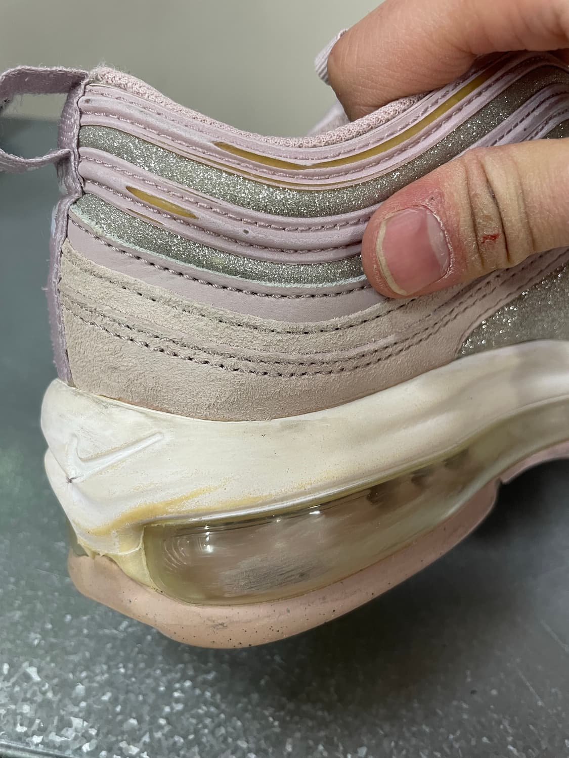 나이키 에어맥스 97 벨벳 파티클 로즈 260 상품이미지9